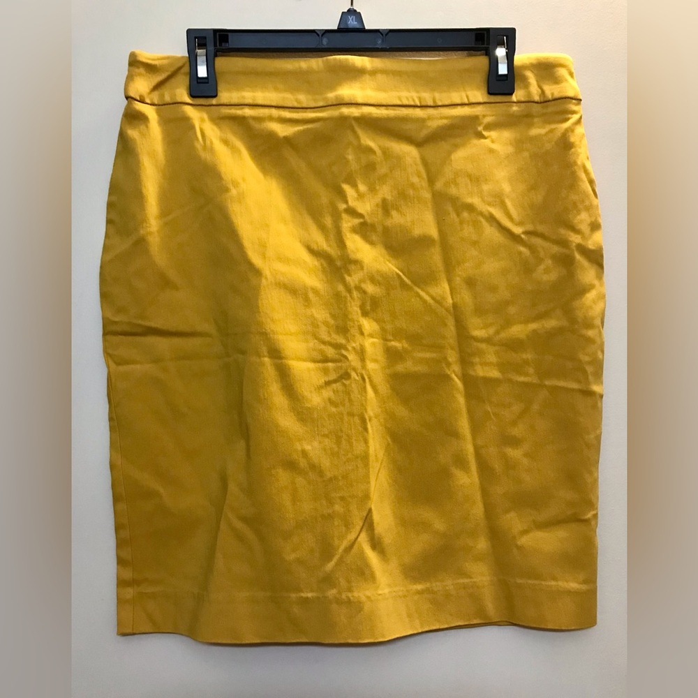 🚨💎 NWT Cleo Yellow Women's Skirt